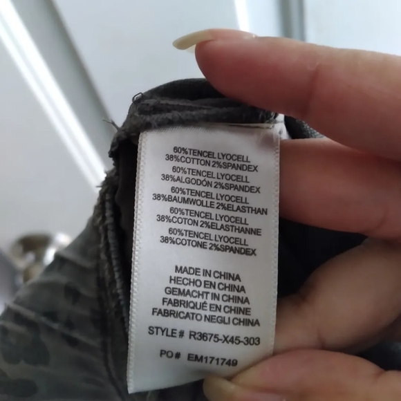 Cloth & Stone Gray Leopard Pull-On Drawstring joggers, size Medium - Picture 6 of 8